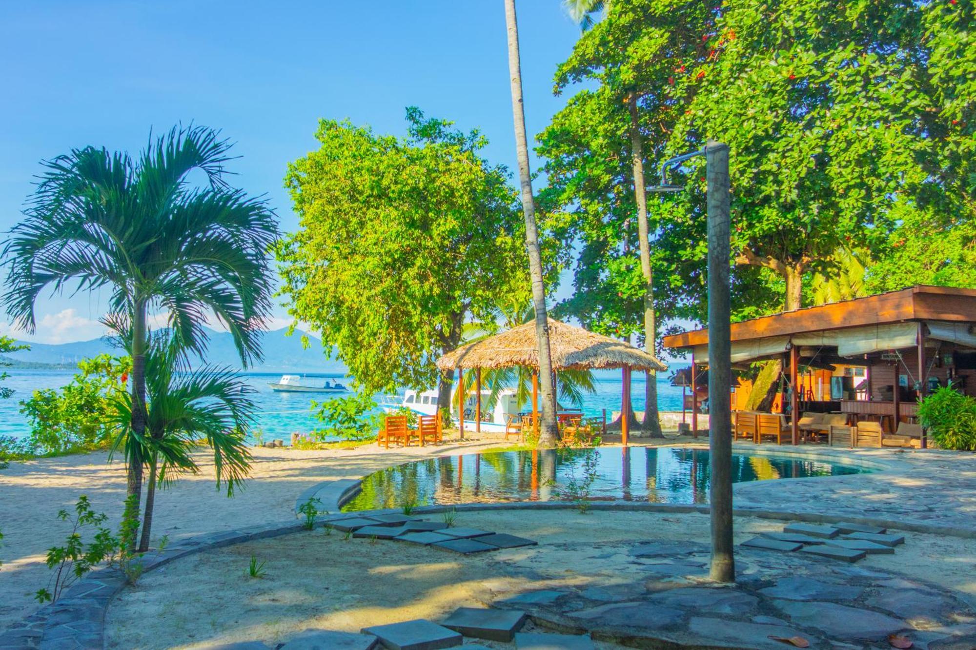 Kuda Laut Boutique Dive Resort Бунакен Экстерьер фото